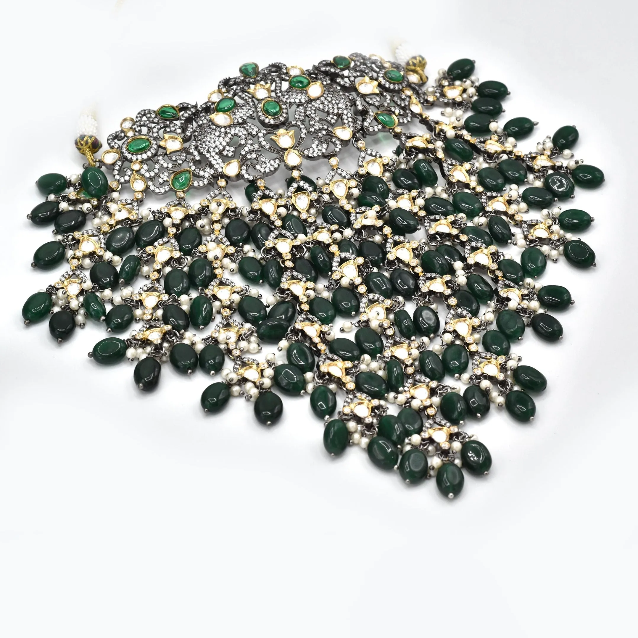 Aamiya Victorian Choker Necklace Set