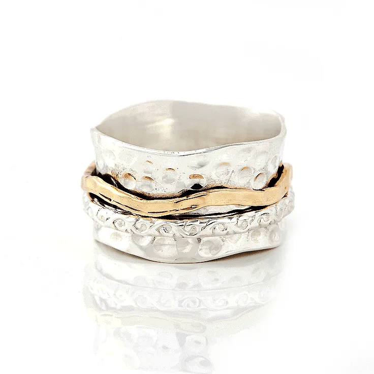 Aura Magic Spinning Ring