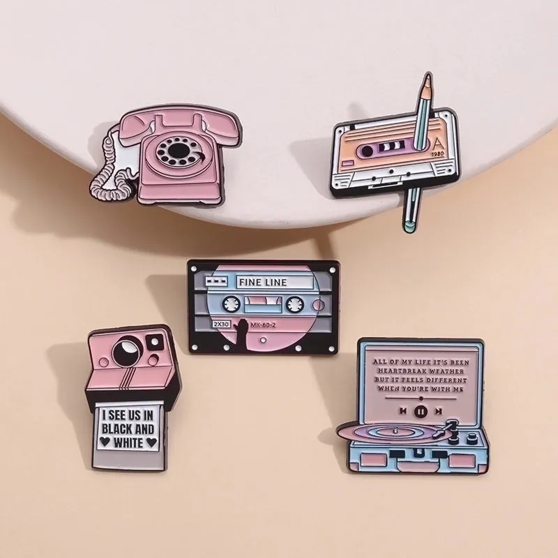 Cartoon Style Pin Phone Alloy Stoving Varnish Women's Brooches