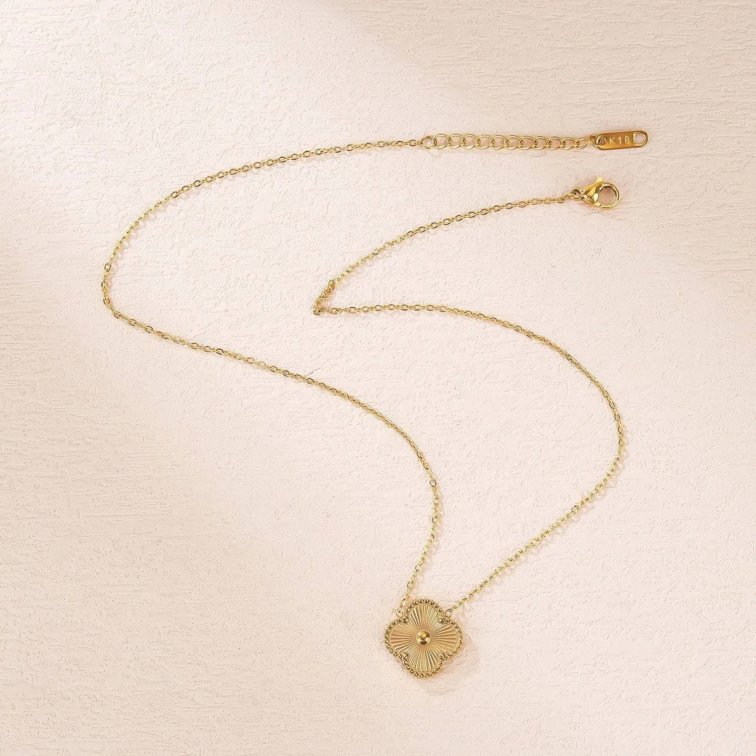 Clover Necklace