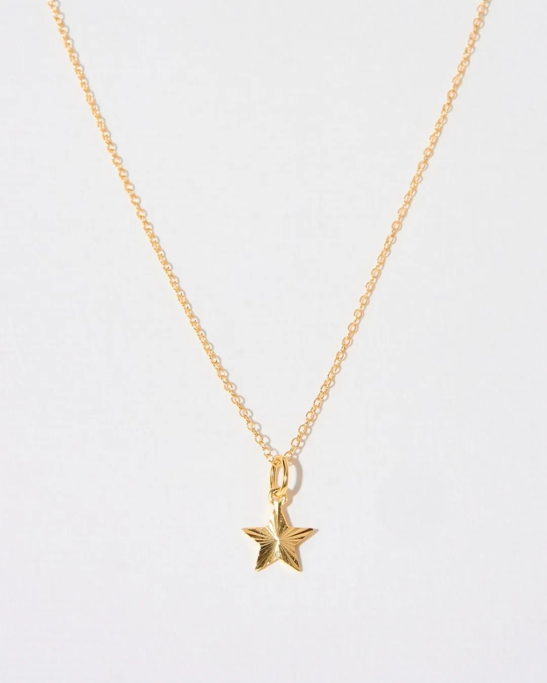 ENGRAVED CABLE CHARM NECKLACE