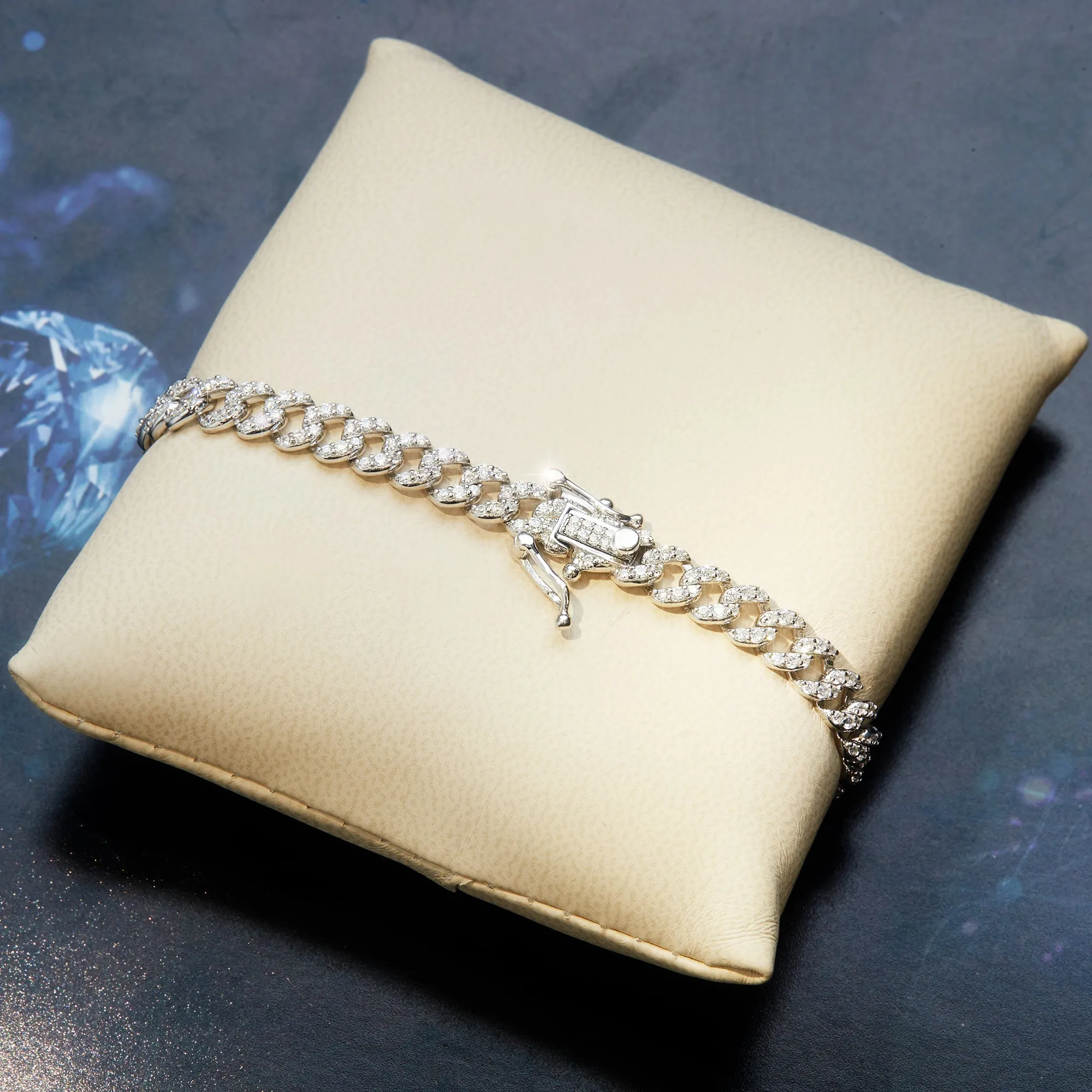 Handcrafted Brilliance: SparkleCrafter Curb Bracelet