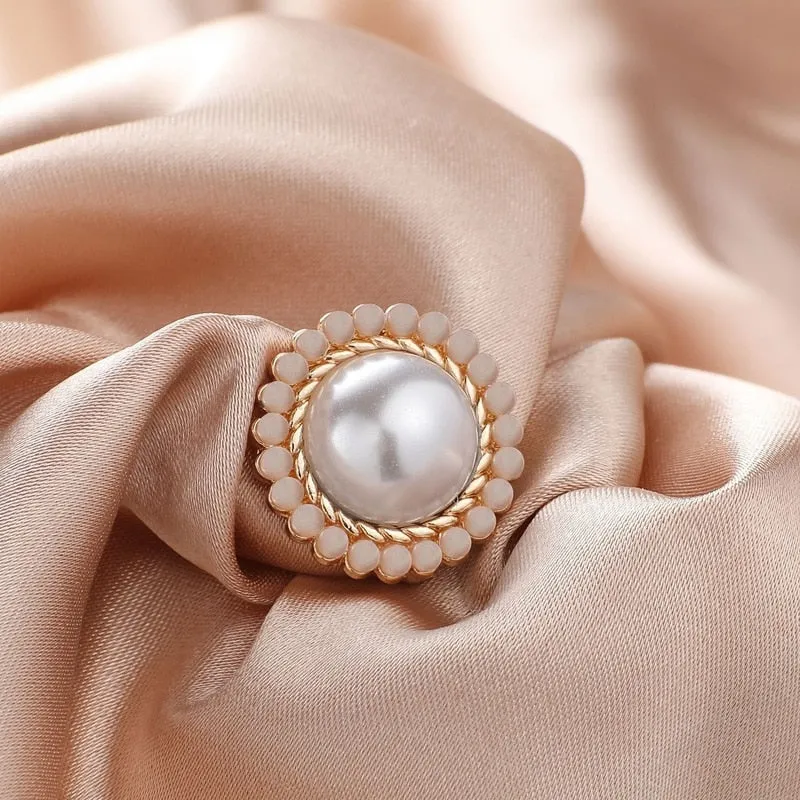 High-end Crystal Flower Magnet Brooches