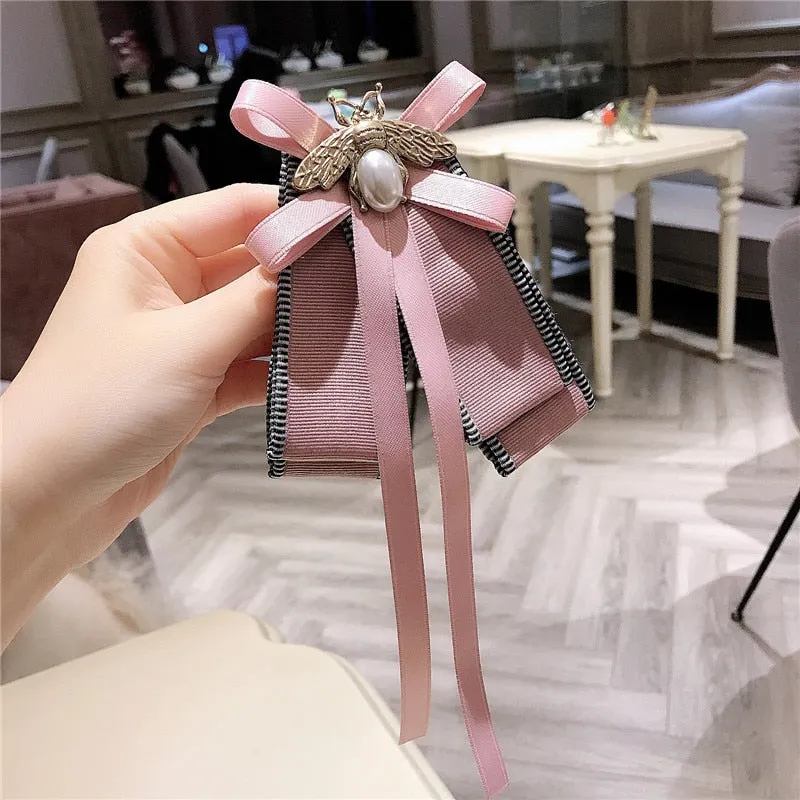 Korean High Grade Ribbon Pink Bow Brooches Bee Bowknot Collar Pins Shirt Necktie Accessories