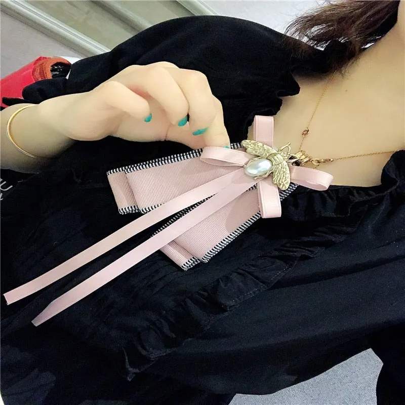 Korean High Grade Ribbon Pink Bow Brooches Bee Bowknot Collar Pins Shirt Necktie Accessories