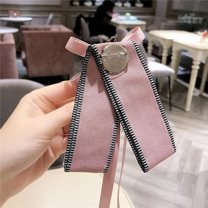 Korean High Grade Ribbon Pink Bow Brooches Bee Bowknot Collar Pins Shirt Necktie Accessories