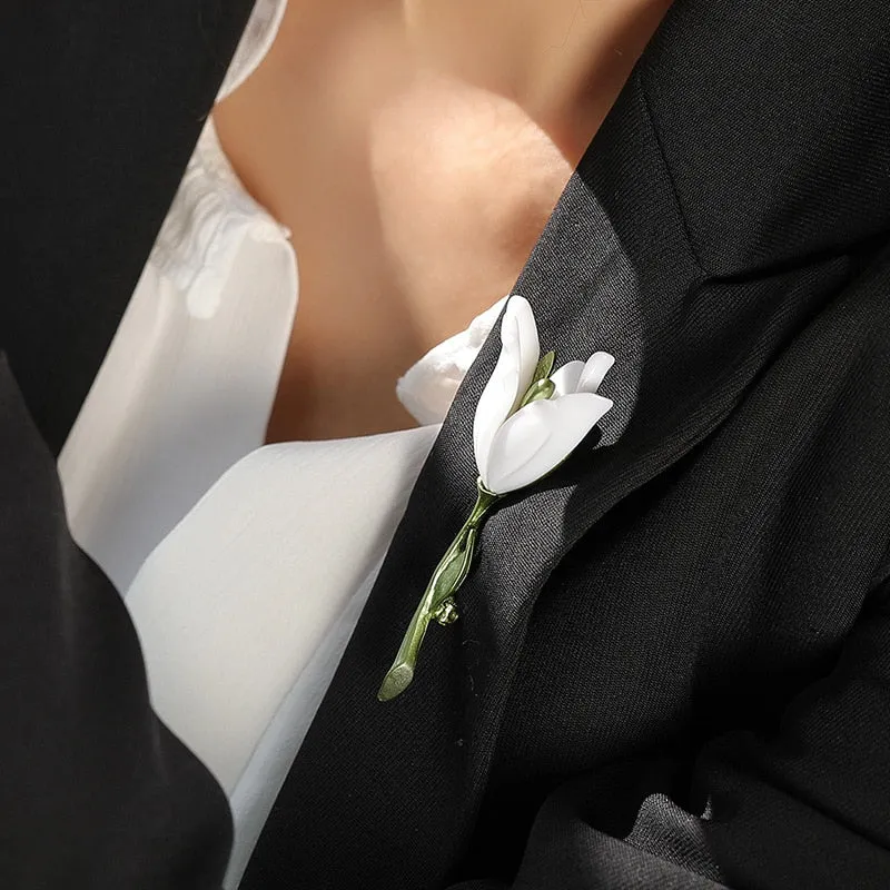 Magnolia Resin Brooch White Flower Jewelry Vintage Pin Brooches