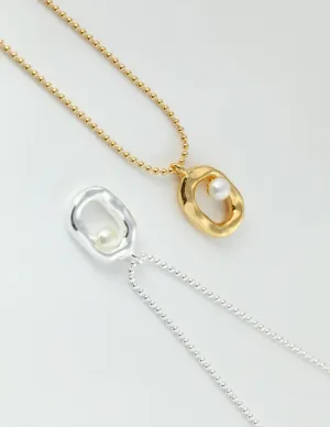 Minimalist O-shaped Pearl Pendant Necklace