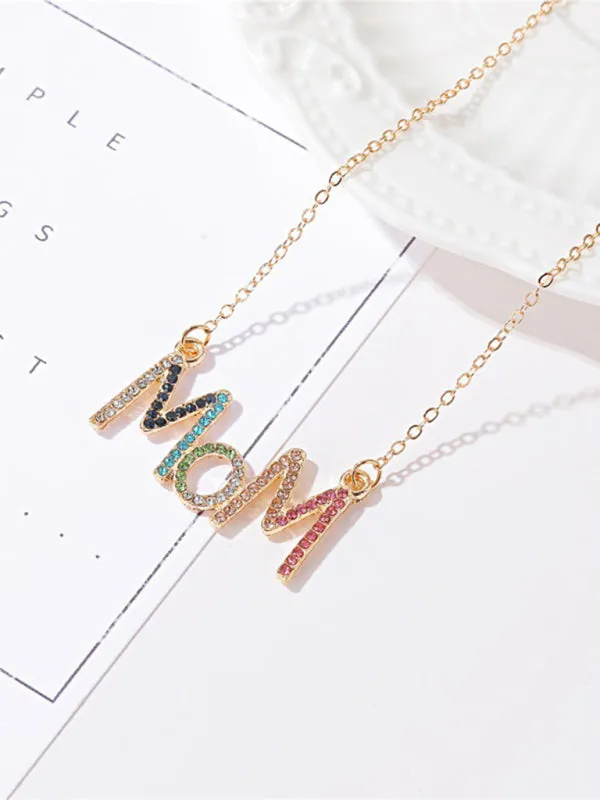 MOM letter necklace creative colored diamond English letter clavicle chain Mother's Day gift