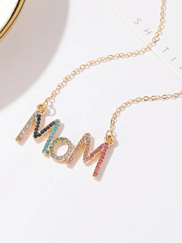 MOM letter necklace creative colored diamond English letter clavicle chain Mother's Day gift