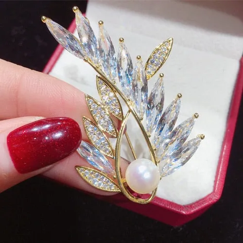 Natural Freshwater Pearl Brooch Austria Crystals Gold Creative Brooch