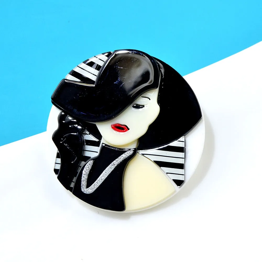 New Design Cartoon Modern Girl With Black Hat Brooches For Women