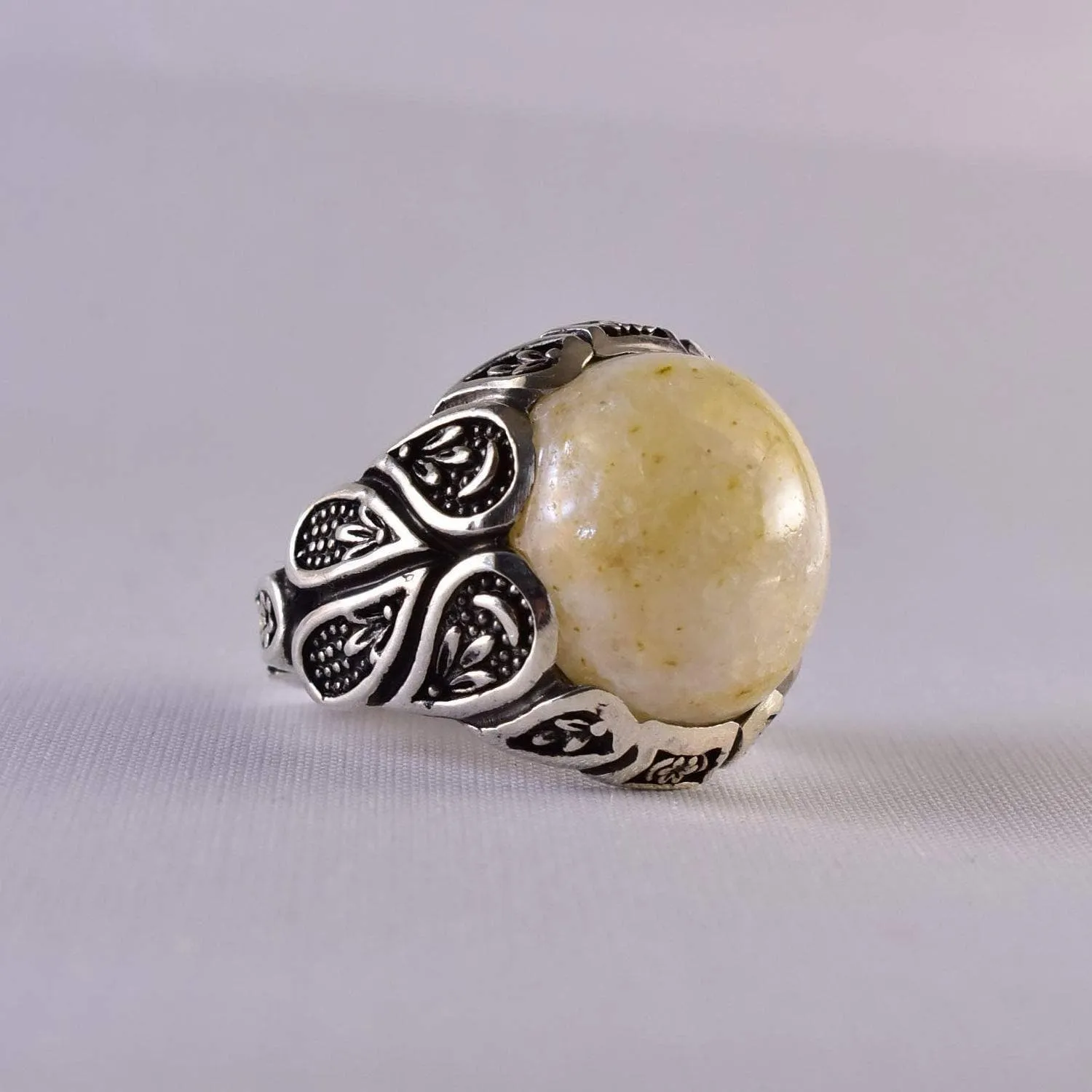 Noor Al-Qalb (Dur Najaf - Quartz) Sterling Silver Ring