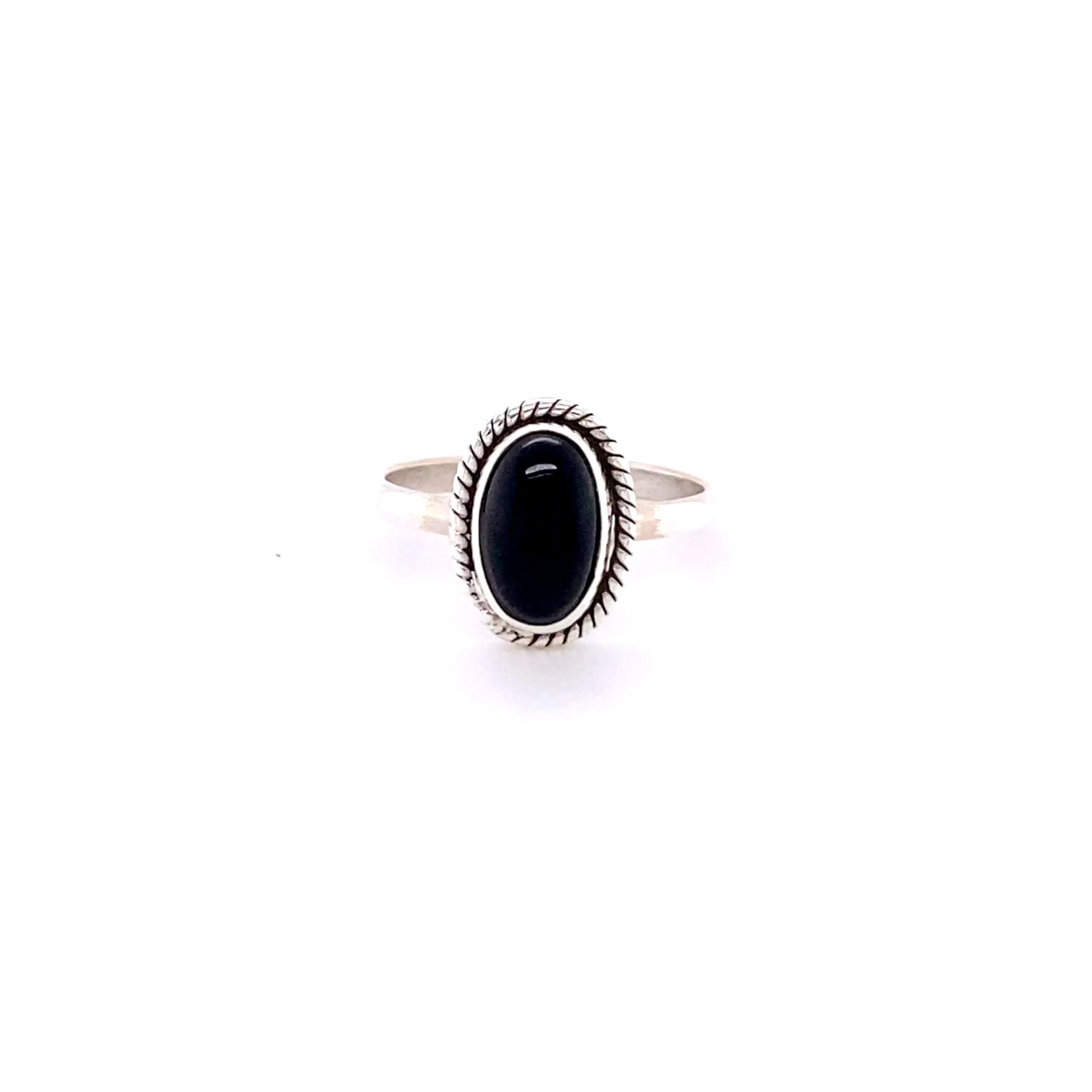 Simple Oval Gemstone Ring with Twisted Rope Border