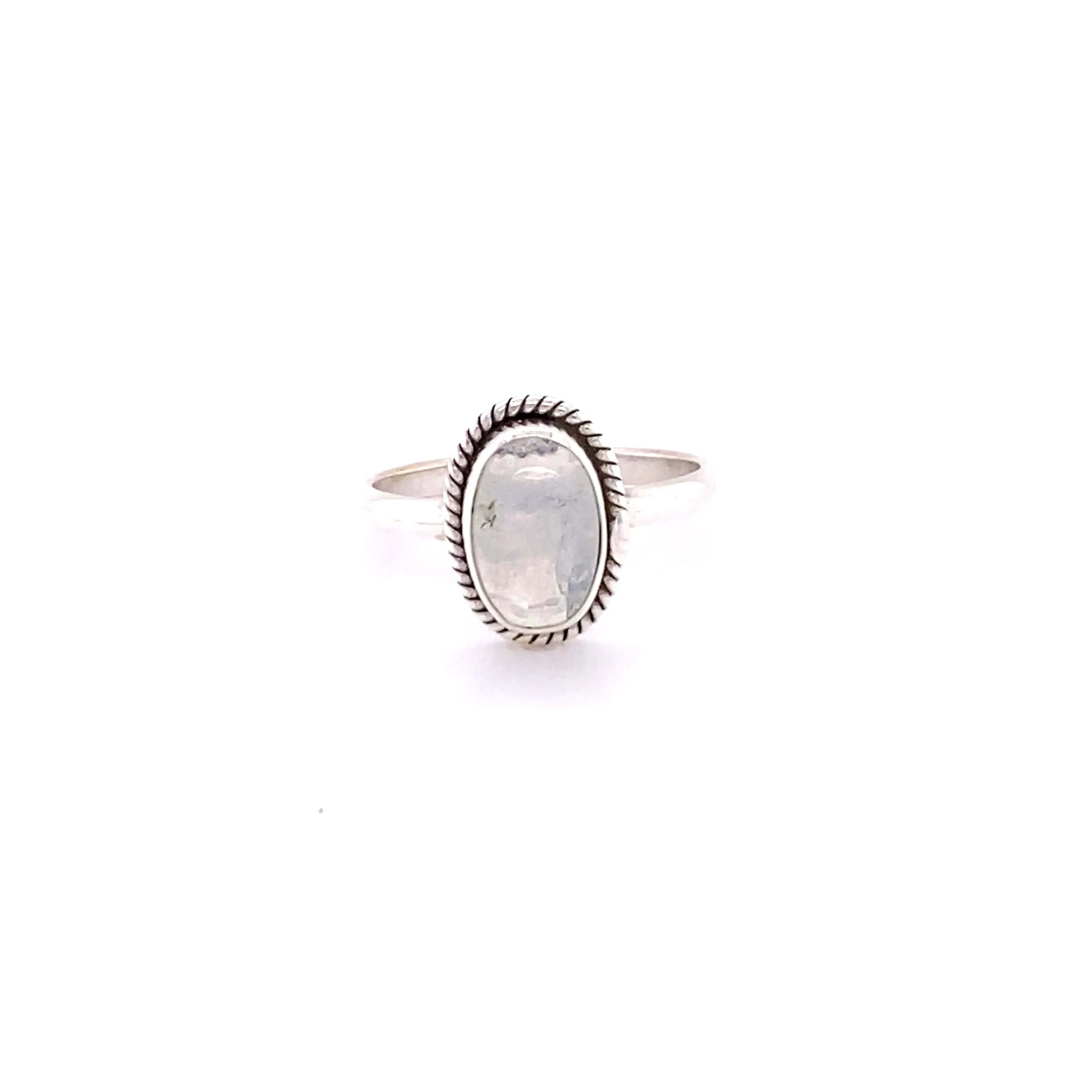 Simple Oval Gemstone Ring with Twisted Rope Border