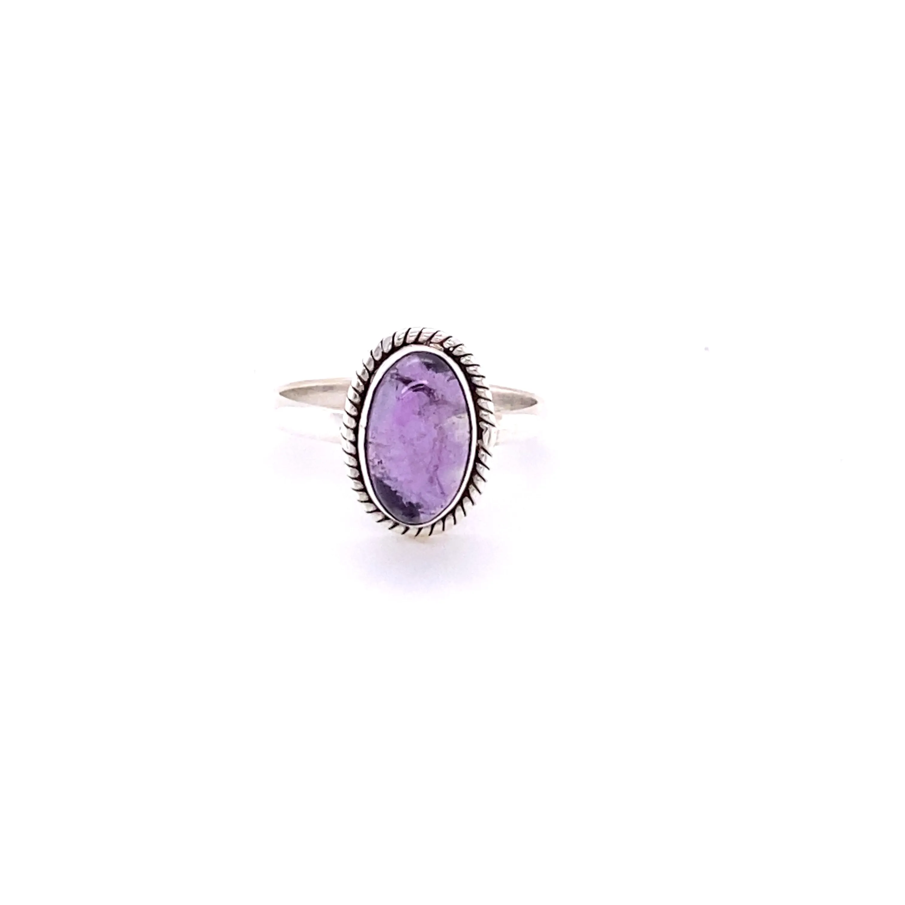 Simple Oval Gemstone Ring with Twisted Rope Border