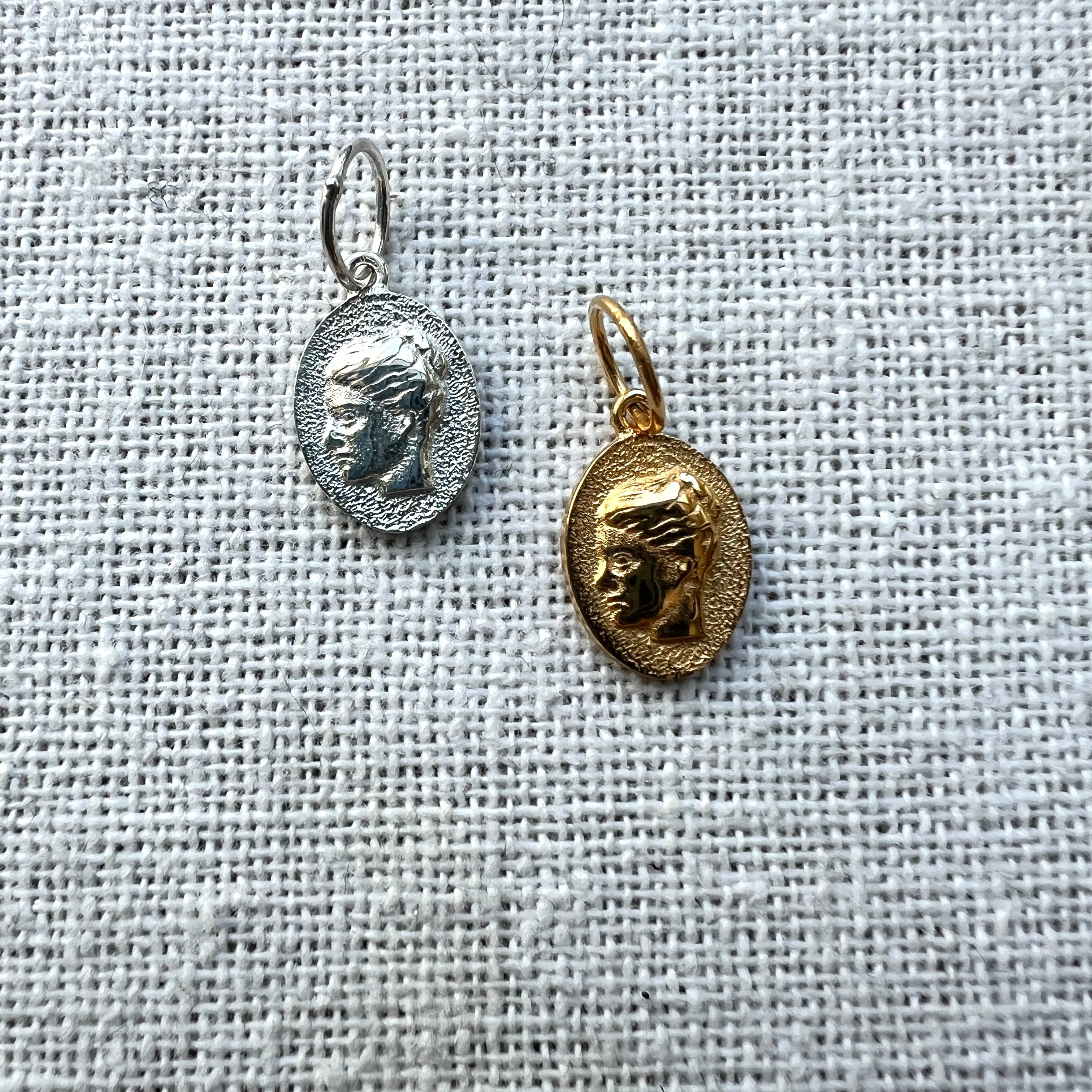 Ygieia Charm